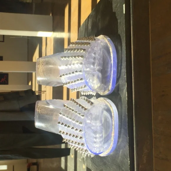 Clear Spiked jelly sandals - Picture 6 of 7